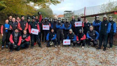 Equipe ASI en activité paint ball