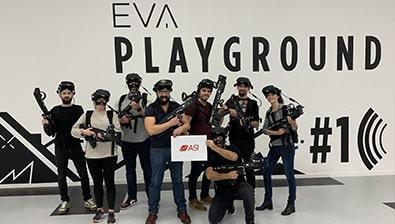 Equipe nantaise équipée pour une session de réalité virtuelle